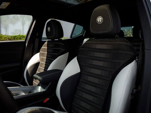 New 2026 Alfa Romeo Tonale w/ Active Assist Package AWD/4WD image 28