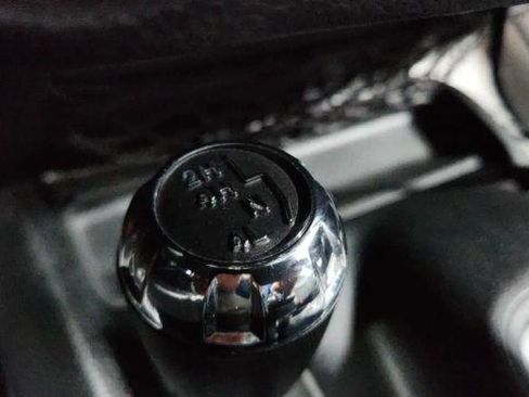 Used 2017 Jeep Wrangler Sahara image 41