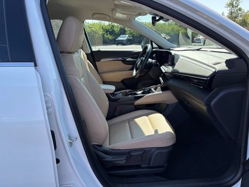Used 2024 Buick Envision Preferred AWD/4WD image 22