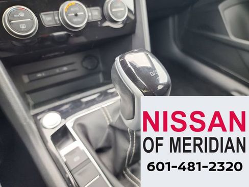 Used 2024 Volkswagen Taos SE image 22