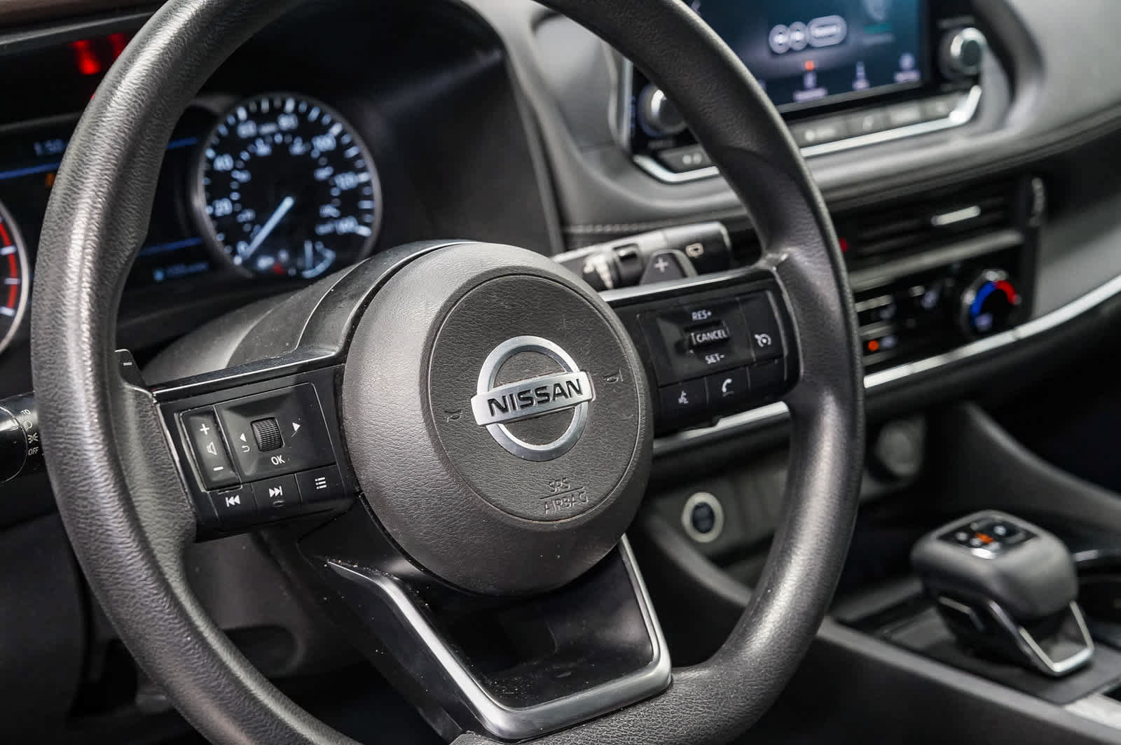 Used 2021 Nissan Rogue S FWD image 20