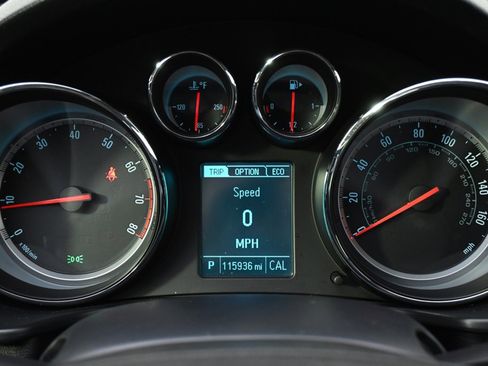 Used 2013 Buick Regal Premium image 25