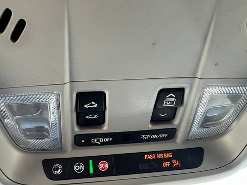 Used 2021 Chevrolet Malibu LT FWD image 39
