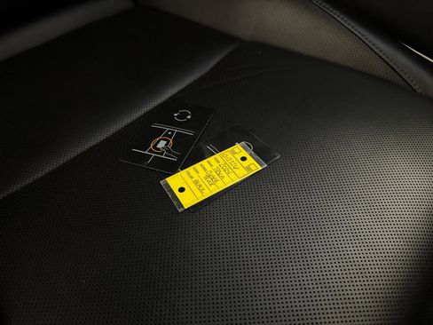 Used 2024 Tesla Cybertruck AWD Crew Cab image 49