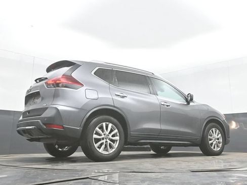 Used 2019 Nissan Rogue SV FWD image 32