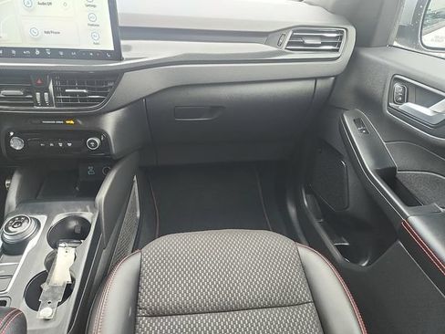 Certified 2023 Ford Escape ST-Line Select w/ Tech Pack #2 AWD/4WD image 10