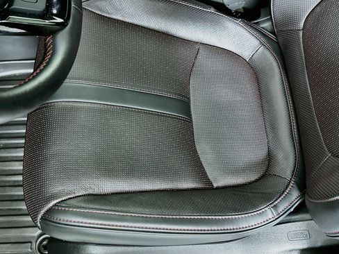 Used 2025 Honda Pilot Black Edition image 20