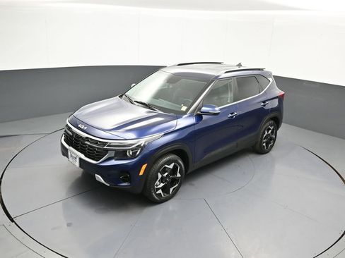 Certified 2025 Kia Seltos EX AWD/4WD image 33