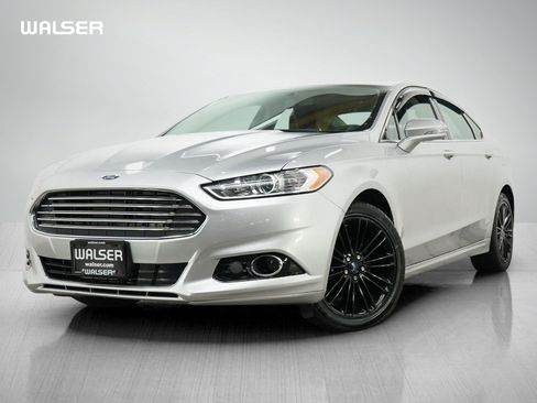 Used 2016 Ford Fusion SE w/ Equipment Group 202A FWD image 1