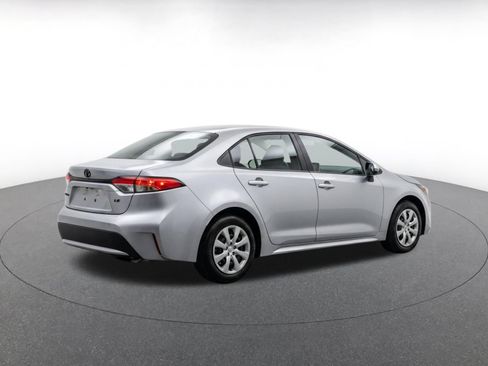 Used 2025 Toyota Corolla LE FWD image 9