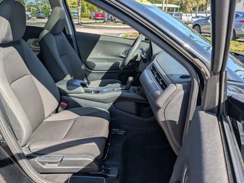 Used 2022 Honda HR-V EX image 17
