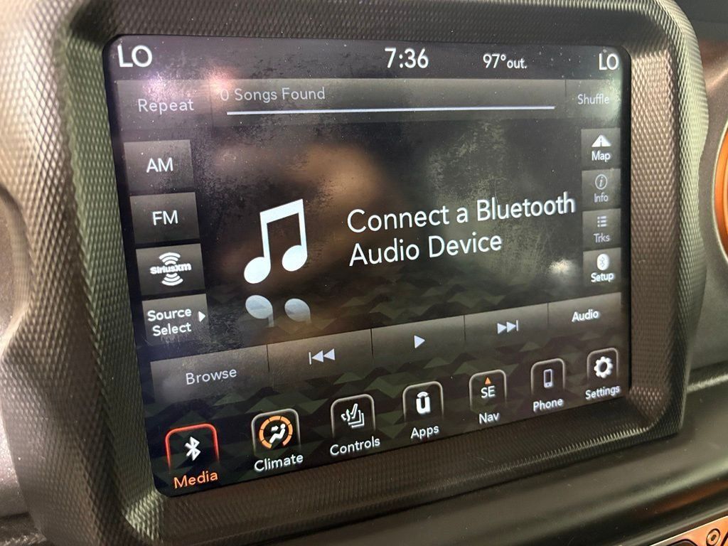Used 2020 Jeep Gladiator Mojave AWD/4WD image 28