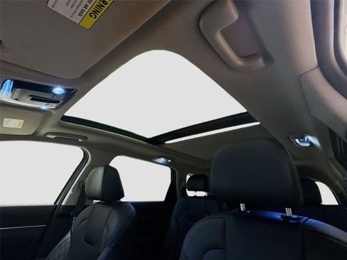 Used 2022 Kia Sorento SX Prestige image 23