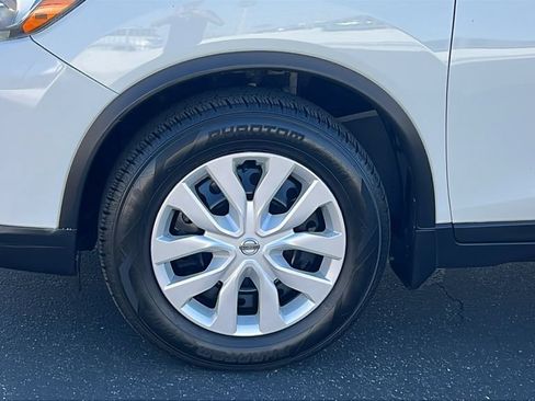 Used 2016 Nissan Rogue S w/ S Family Package FWD image 7
