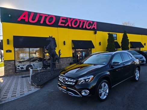 Used 2018 Mercedes-Benz GLA 250 4MATIC image 1