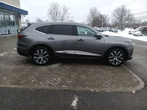 Used 2023 Acura MDX SH-AWD w/ Technology Package image 7