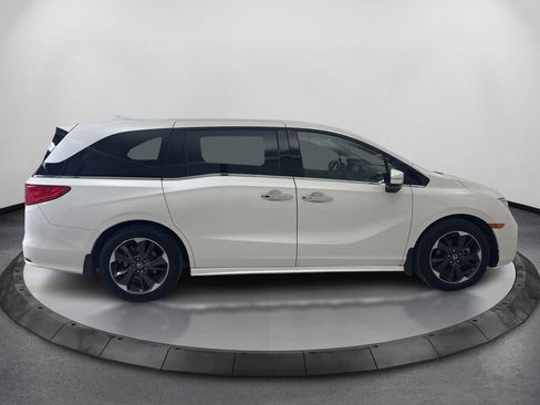 Used 2023 Honda Odyssey Elite image 4