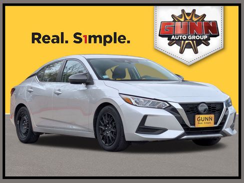 Used 2022 Nissan Sentra S image 1