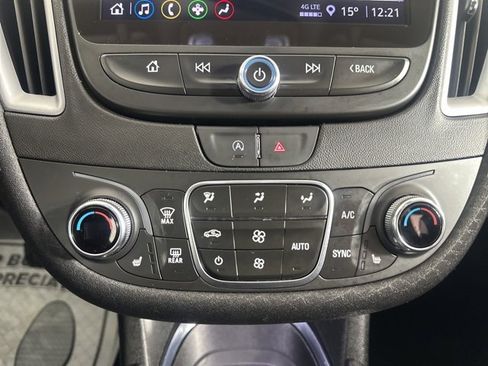 Used 2024 Chevrolet Malibu LT image 19