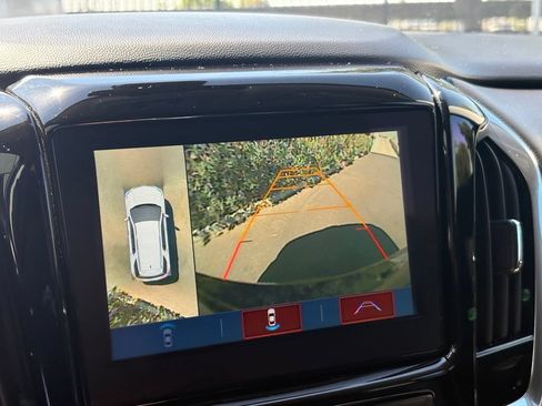 Used 2019 Chevrolet Traverse Premier w/ Redline Edition FWD image 15