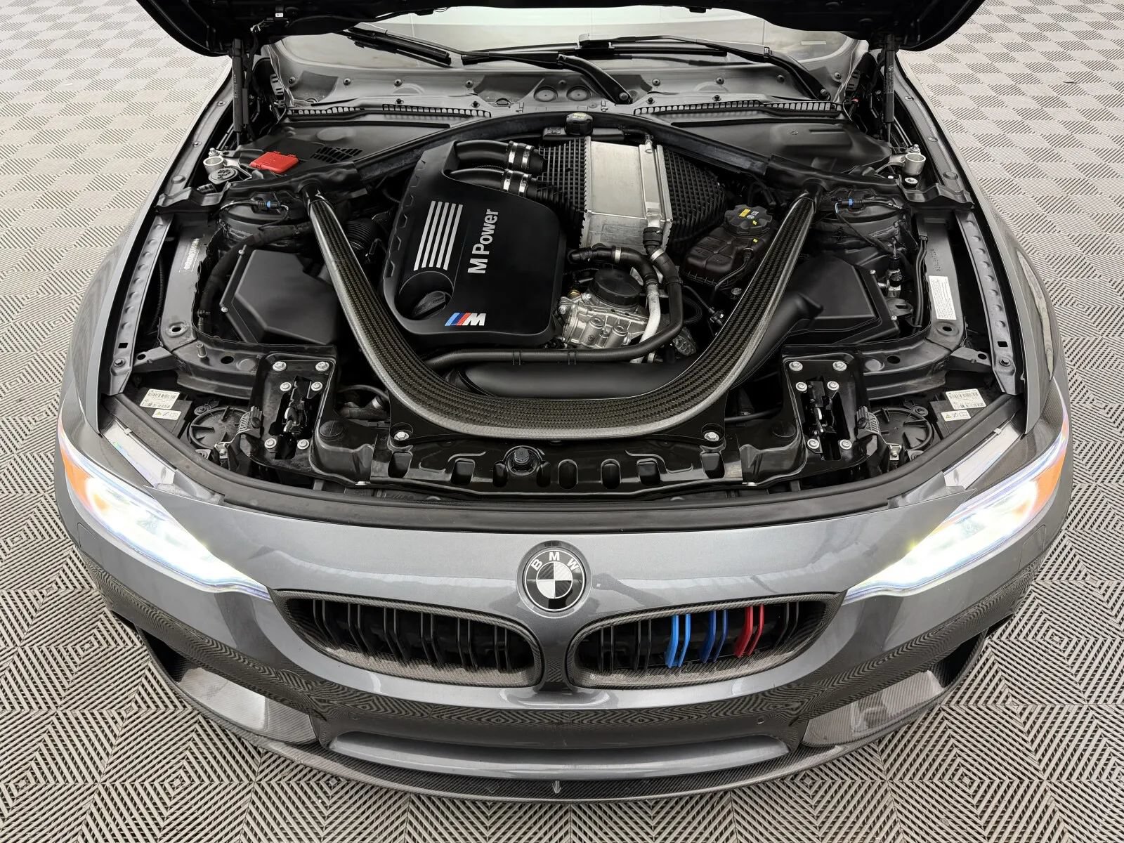 Used 2015 BMW M4 Convertible RWD image 50