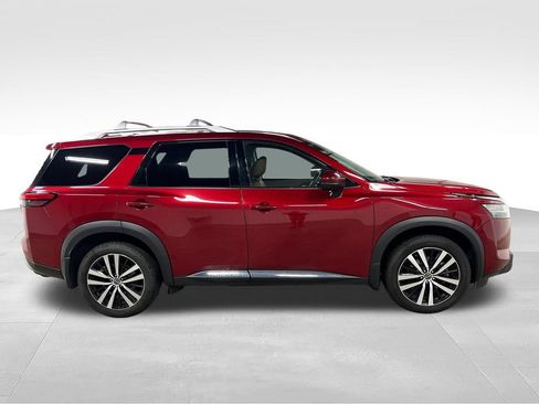 Used 2023 Nissan Pathfinder Platinum AWD/4WD image 2