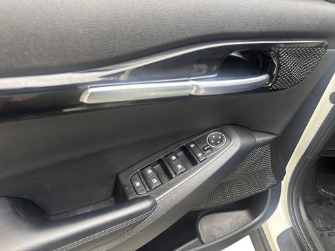 Used 2023 Kia Seltos S FWD image 32