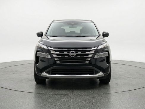 Used 2025 Nissan Rogue SV FWD image 2