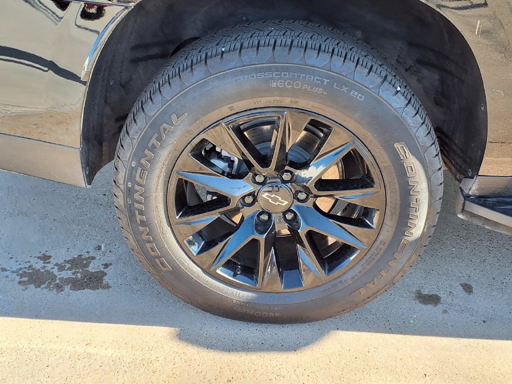 Used 2026 Chevrolet Suburban Premier RWD image 10