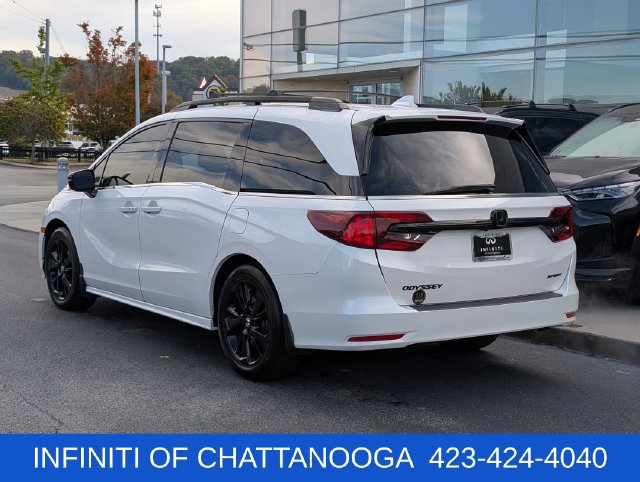 Used 2024 Honda Odyssey Sport image 3