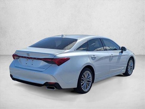 Used 2020 Toyota Avalon Limited w/ Advanced Safety Package image 5