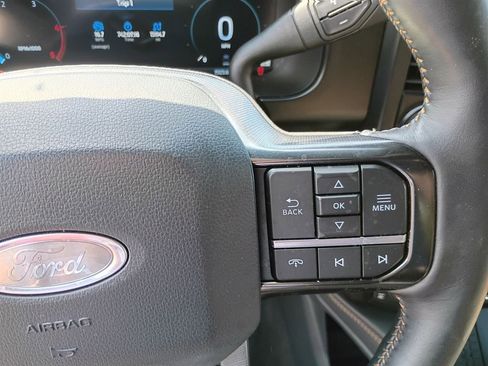 Used 2024 Ford F250 Platinum image 16