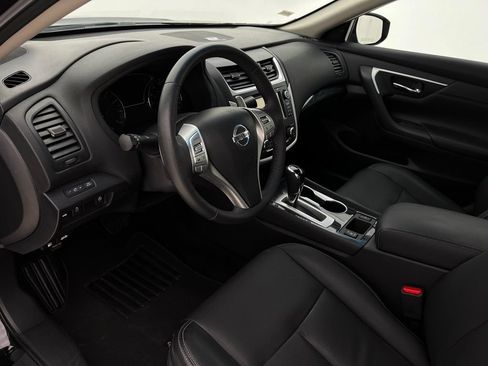Used 2017 Nissan Altima 3.5 SL w/ 3.5SL Technology Package FWD image 12