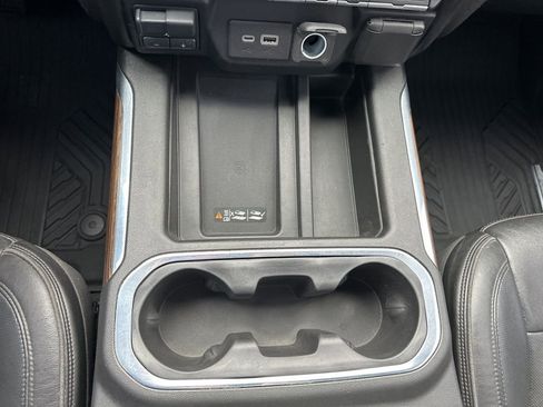 Used 2020 Chevrolet Silverado 2500 High Country w/ Z71 Off-Road Package image 7