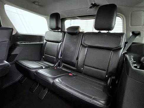 Used 2025 Ford Expedition Platinum AWD/4WD image 22