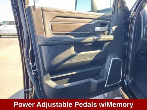 Used 2025 RAM 3500 Laramie w/ Sport Appearance Package image 9