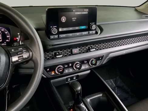Used 2023 Honda Accord EX image 7