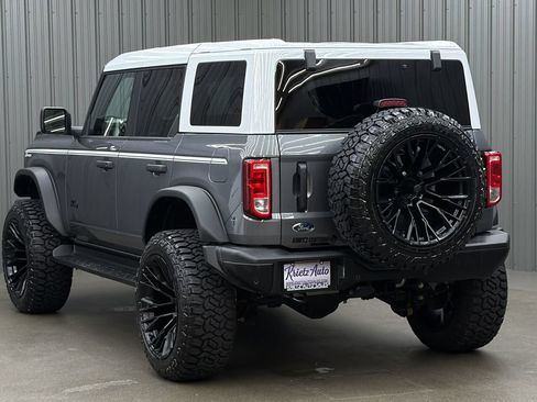 Used 2025 Ford Bronco Heritage Edition AWD/4WD image 3