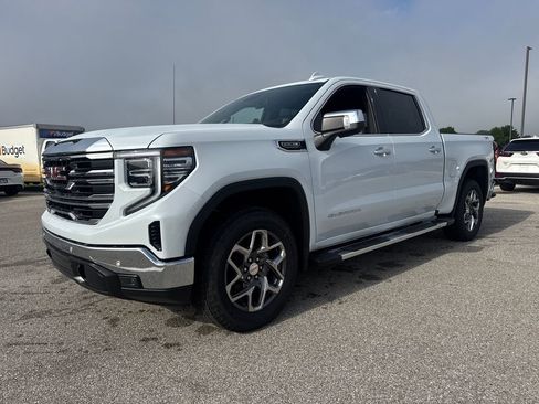 New 2026 GMC Sierra 1500 SLT w/ SLT Premium Plus Package AWD/4WD image 2