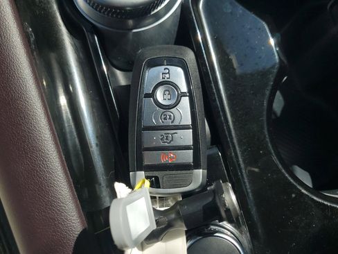 Certified 2025 Ford Explorer Platinum w/ Ultimate Package image 31