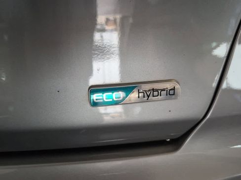 Used 2022 Kia Niro LX FWD image 5