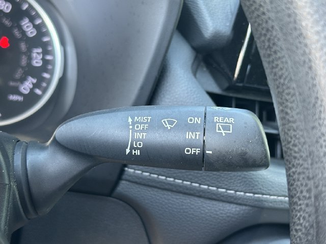 Used 2022 Toyota RAV4 LE FWD image 26