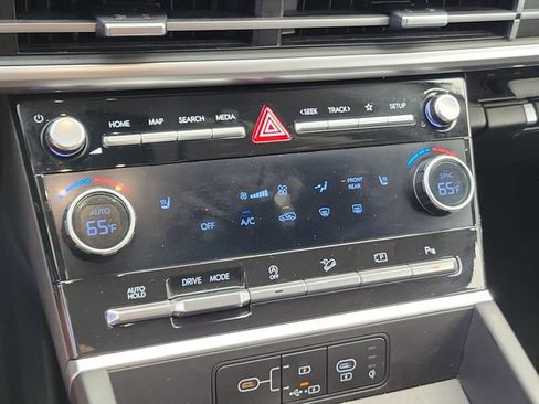 Used 2025 Hyundai Santa Fe SEL FWD image 34