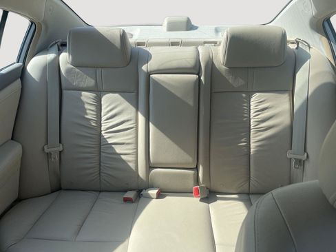 Used 2010 Nissan Altima 2.5 SL w/ SL Pkg FWD image 5