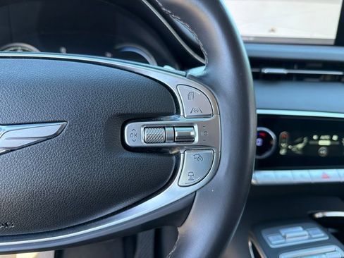 Used 2025 Genesis GV70 2.5T AWD/4WD image 17