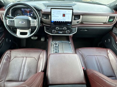 Used 2024 Ford Expedition Max Limited AWD/4WD image 24