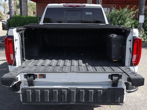 Used 2021 GMC Sierra 2500 Denali w/ Denali Ultimate Package AWD/4WD image 9