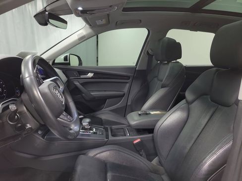 Used 2020 Audi Q5 e Premium Plus w/ Premium Plus Package image 13