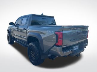Used 2025 Toyota Tacoma TRD Off-Road w/ TRD Off Road Premium Package AWD/4WD video 3