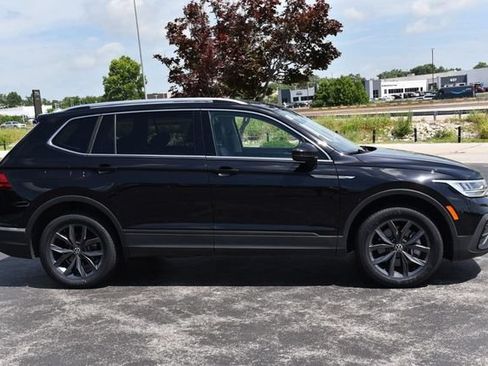 Used 2023 Volkswagen Tiguan SE FWD image 5